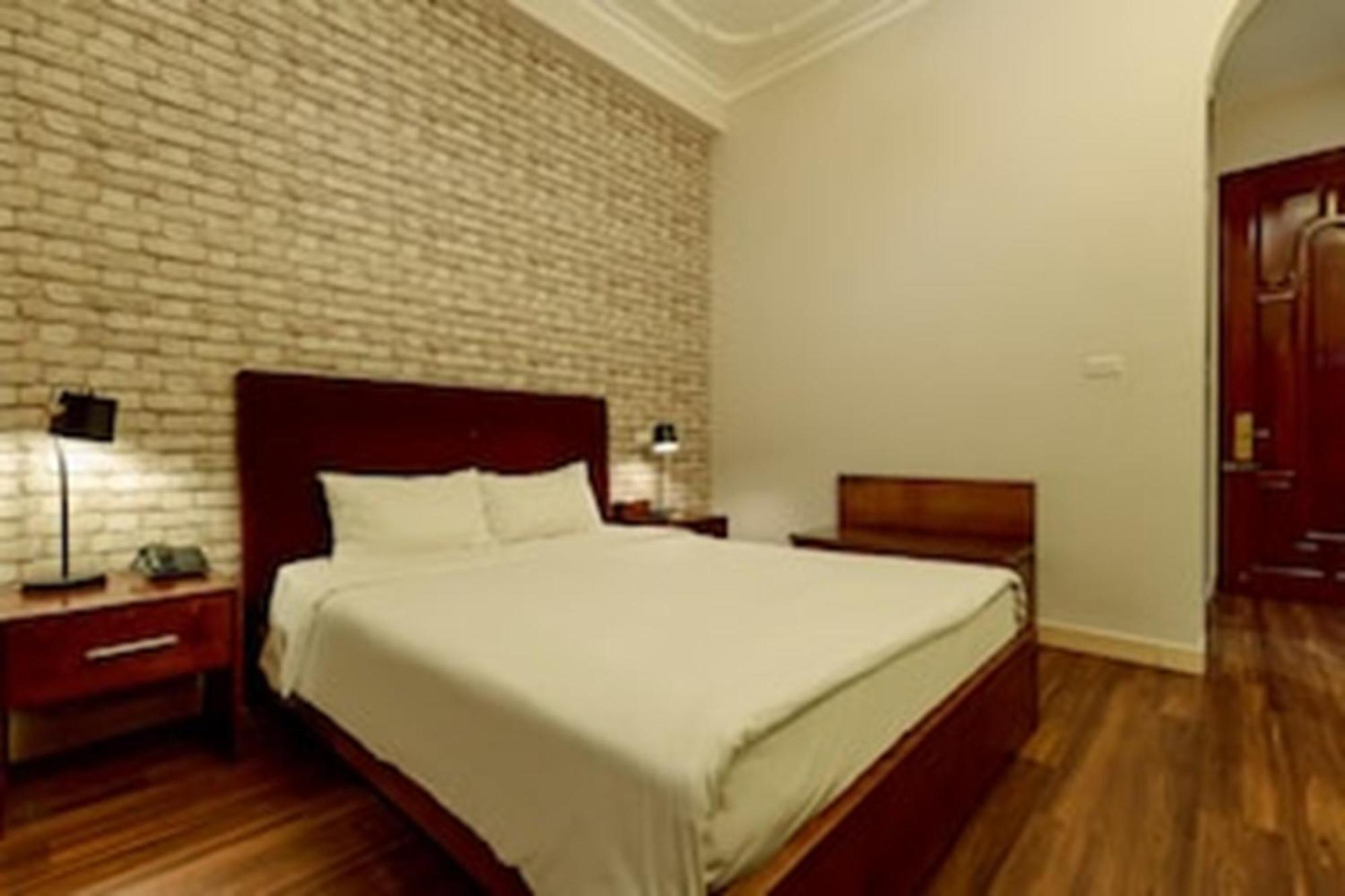 Super Oyo Capital O 1173 Le Grand Hanoi Hotel - The Ruby Exterior photo